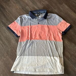 🍍HUGO BOSS COLOR BLOCK POLO🍍REGULAR FIT🍍SZ XL🍍PIT TO PIT 21”🍍LENGTH 26”🍍